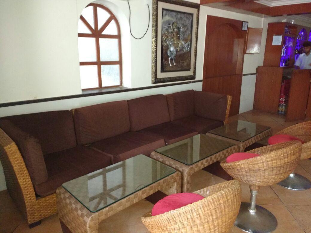 Ocean Waves Sun Baga Hotel Exterior foto